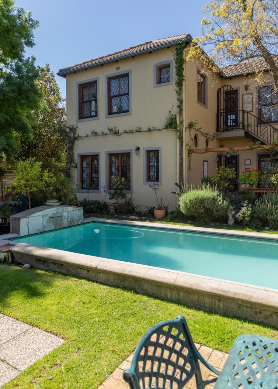10 Alexander B&B Στέλενμπος Εξωτερικό φωτογραφία