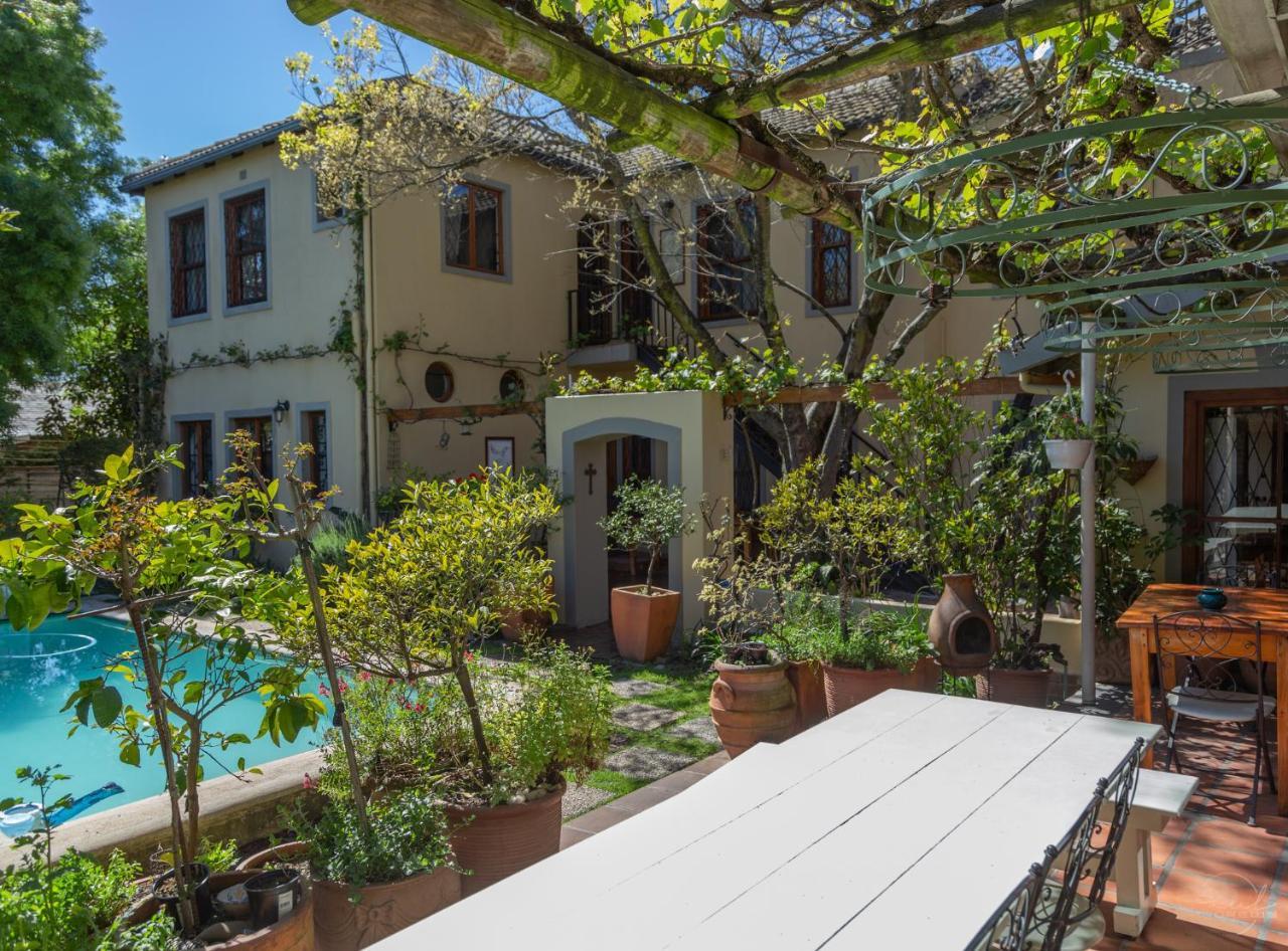 10 Alexander B&B Στέλενμπος Εξωτερικό φωτογραφία